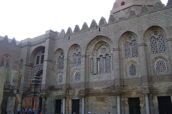 زيارة سريعة إلى مسجد ومدرسة السلطان قلاوون بالقاهرة